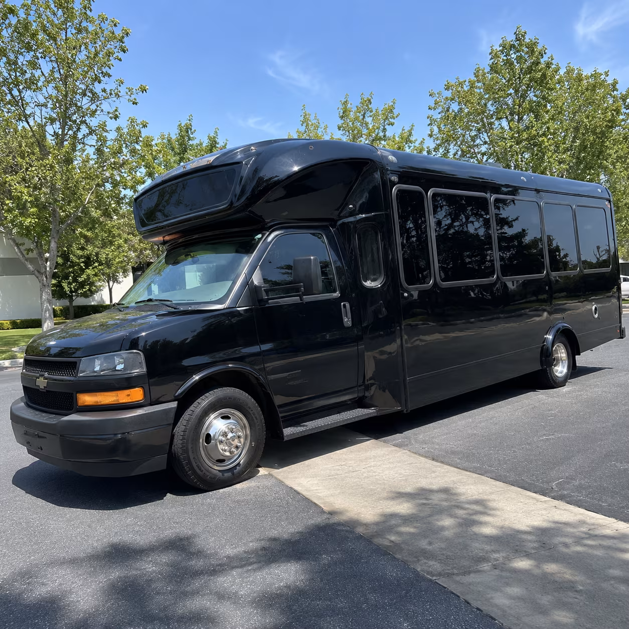 Redlands Winery Tour & Pub Crawl Transportation