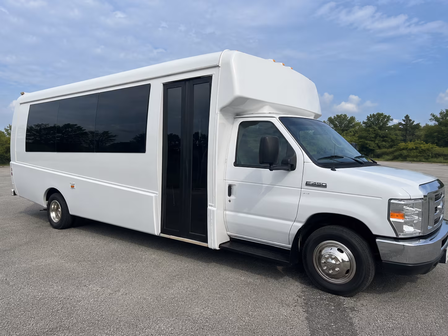 Riverside Winery Tour & Pub Crawl Transportation route planning