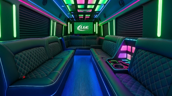 perris 20 passenger party bus